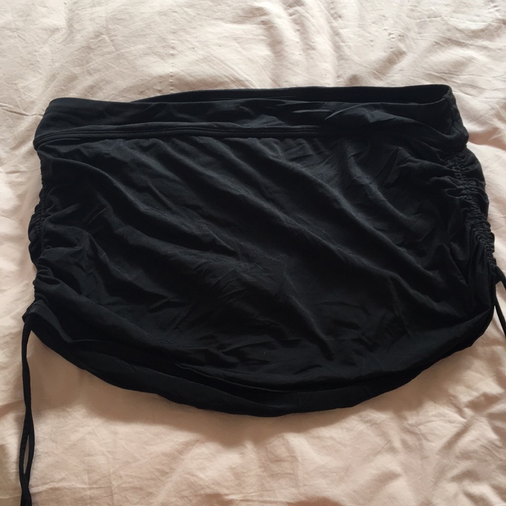 Athletes bathing suit bottom skirt